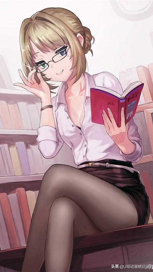 今天的福利是黑s眼镜娘哦~
