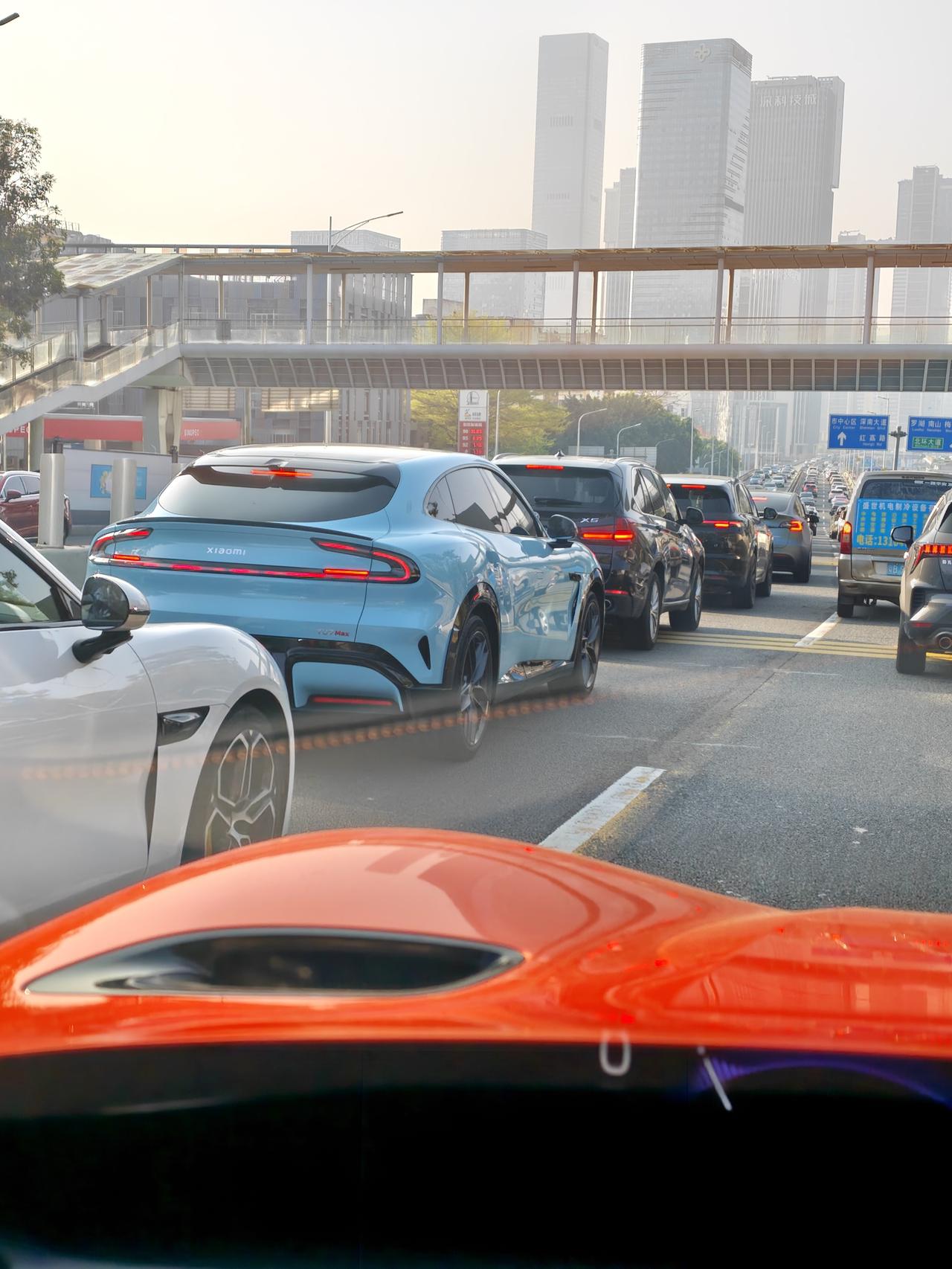 深圳小米汽车真多！看这三种颜色的小米汽车挨一起了！小米汽车 小米SU7 小米YU