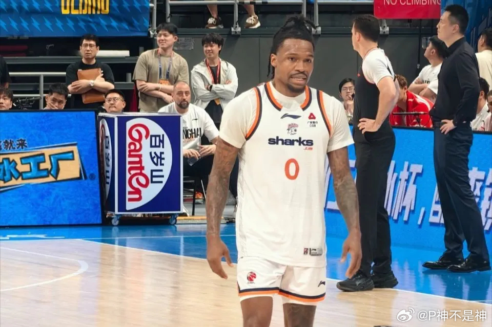 【上海81-66北京 总比分2-1夺赛点 古德温28分6板6助】CBA 季后赛半