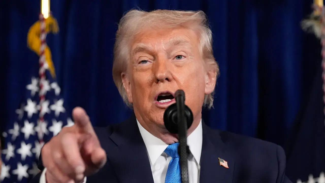 美国杀疯了！老特也疯了！
先是非法控制并转移马杜罗夫妇到美国；
马上，就在公海控