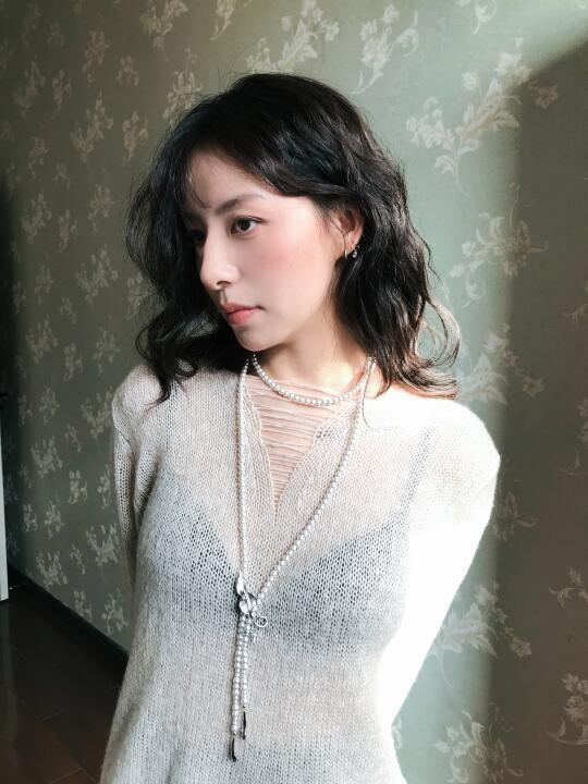 光