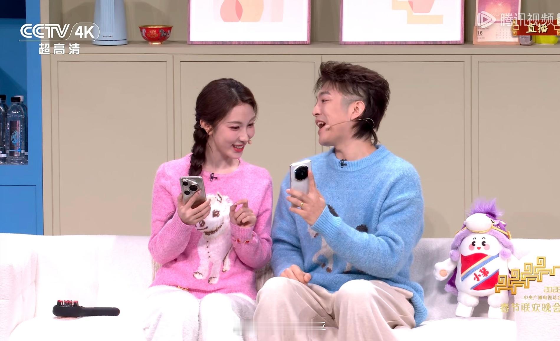 春晚 没有转转真的是意料之外来认机器了，华为Pura80系列金色、Mate X7