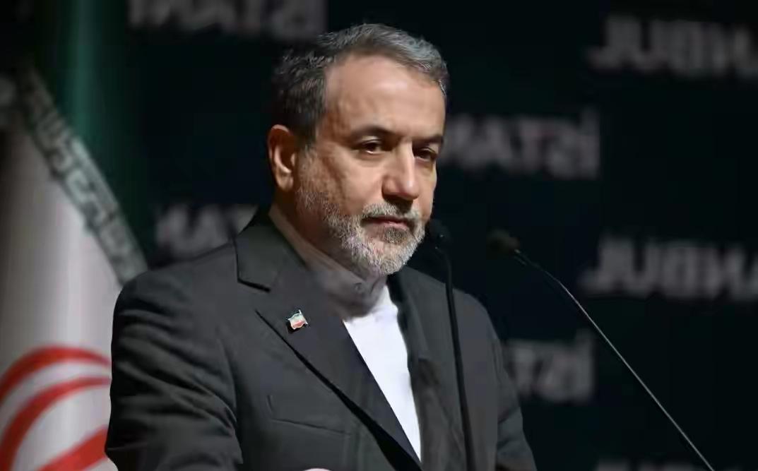 快讯！
伊朗外长怒怼法国总统马克龙双标！

北京时间3月19日，中东局势再度引爆