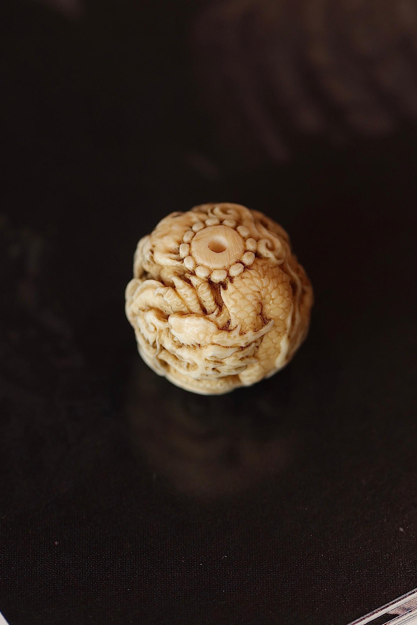 猛犸根付 | 2.0 龙珠物小精工，镂空雕龙。立体层次表现的淋漓尽致。腾龙显隐穿