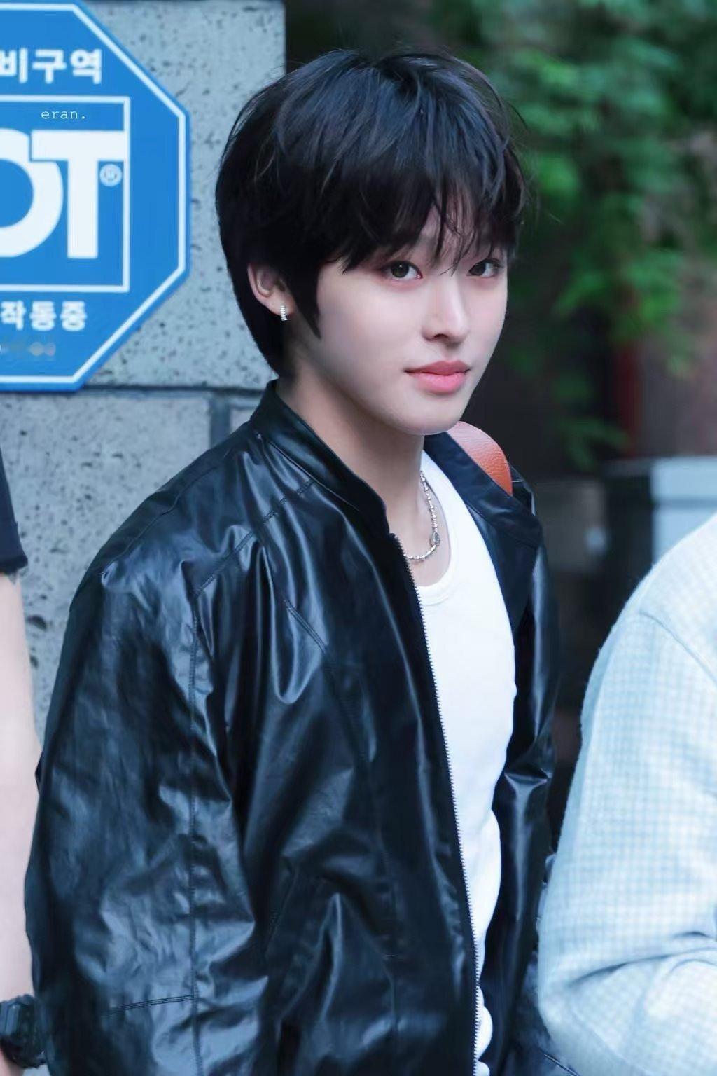 wc爸爸[泪] ​​​