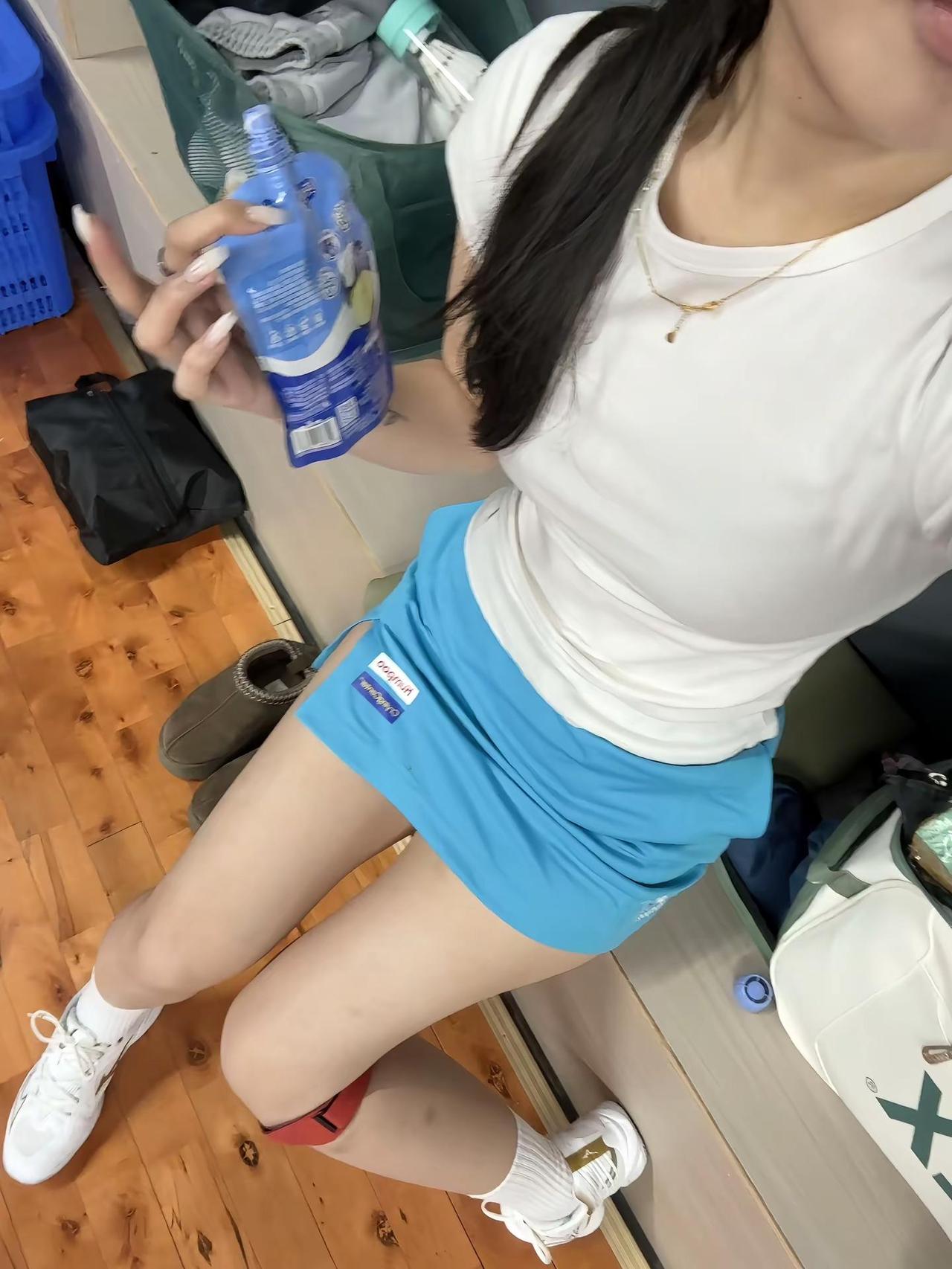 走不出来说明球打的不够 羽球人除了打球都是你 羽毛球 女双 混双