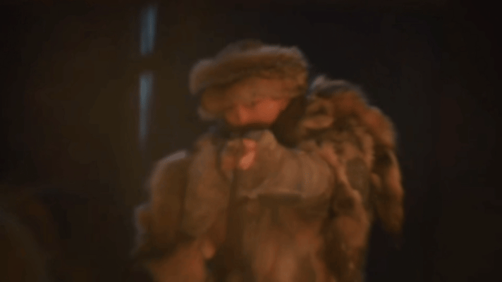 陈晓打的是灰太狼吧陈晓无实物打戏太牛！假狼+模拟狼叫，他演得超有代入感，这“二次