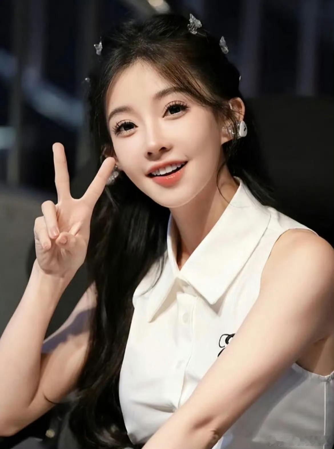 冯提莫瘦了50斤 还是要以健康为重啊 