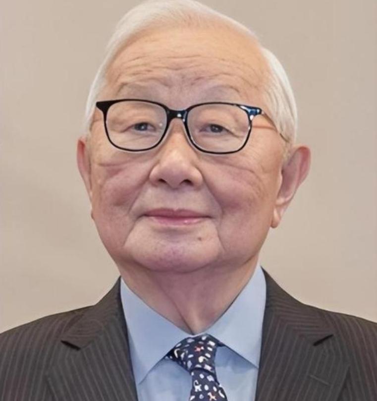 台积电创始人张忠谋，受访时再次语出惊人：“我真的认为，我的国家——美国，仍然是世