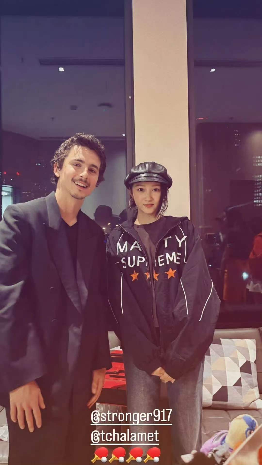 甜茶关晓彤合照关晓彤甜茶合照关晓彤甜茶合照 关晓彤的脸真的好小啊 