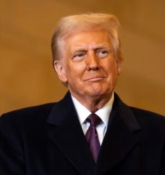 必须承认，那些小看了特朗普的人，现在都后悔了。特朗普的缺点不少，尤其是信口开河，