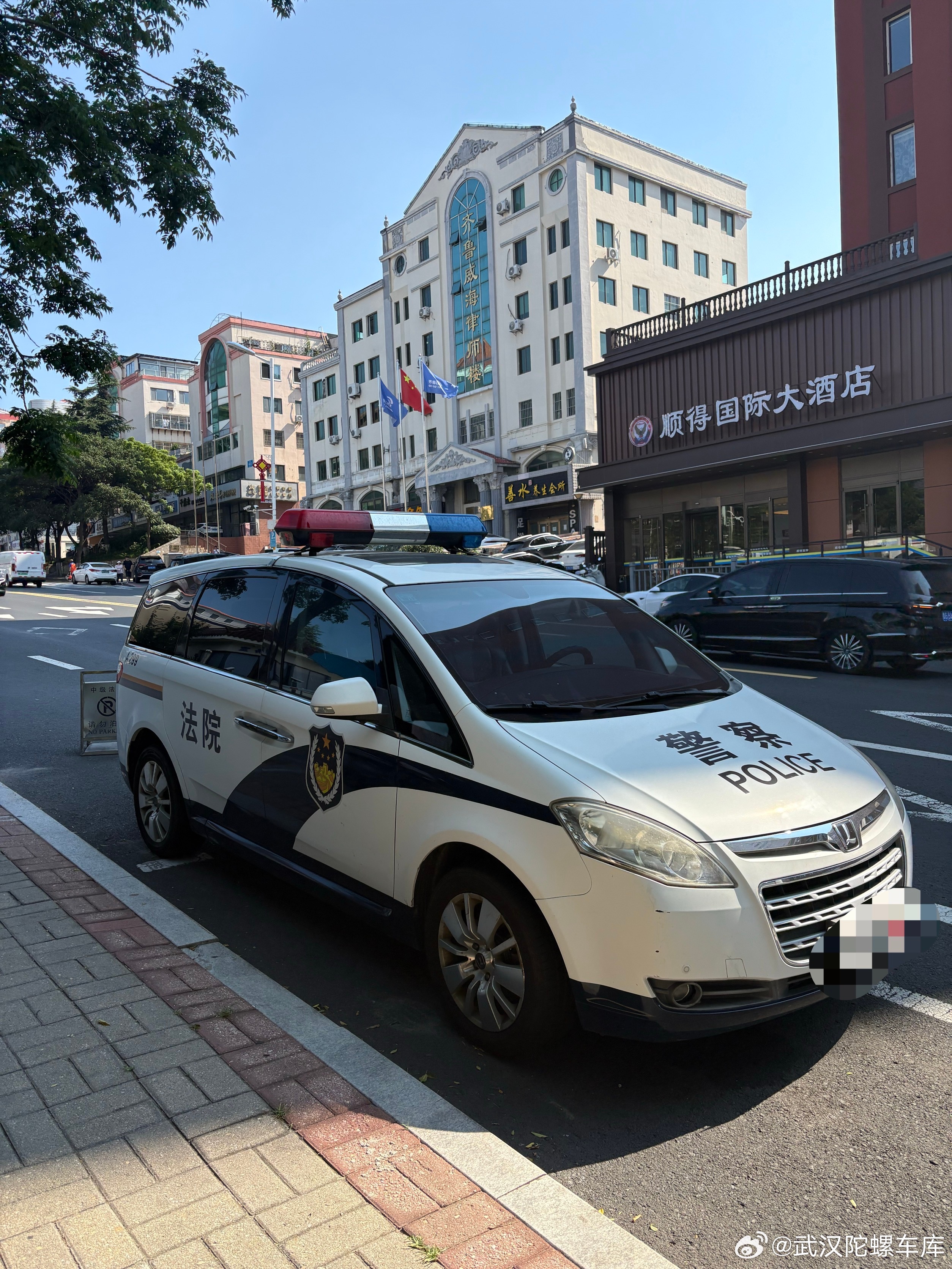 纳智捷大7mpv也有公务版啊说句非常土的话这车只有拥有了才能了解它的优点 威海