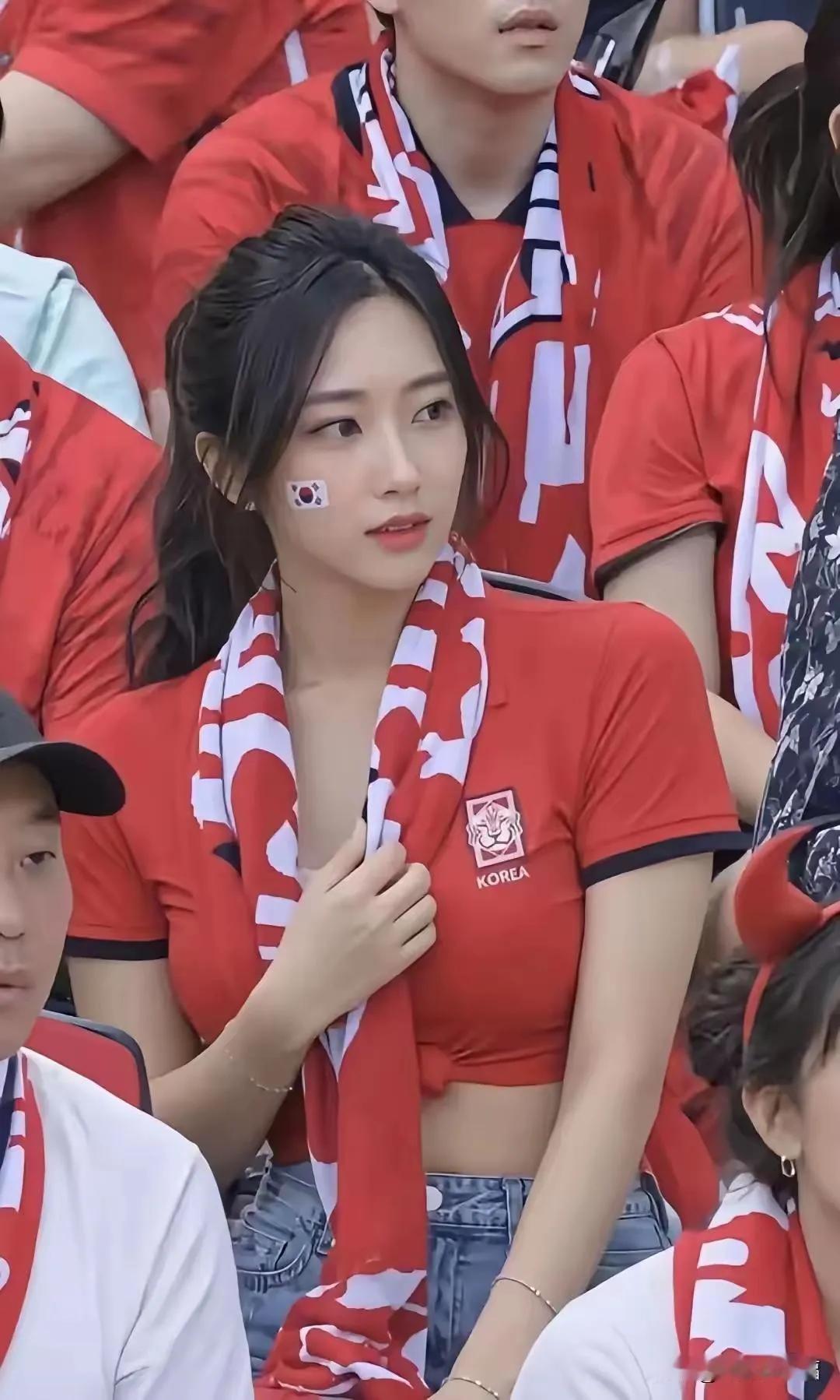 韩国美女代表东方人秒杀西方美女，你们说是吗？