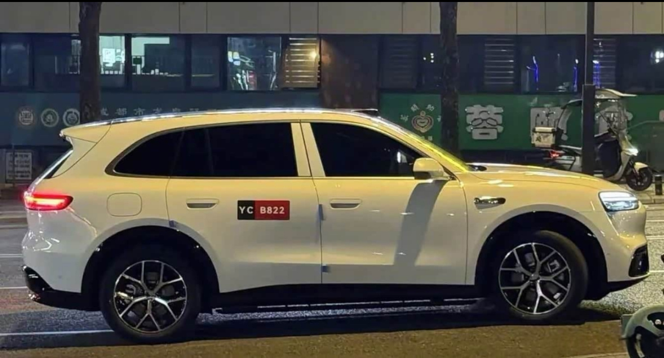 问界M6实车曝光 