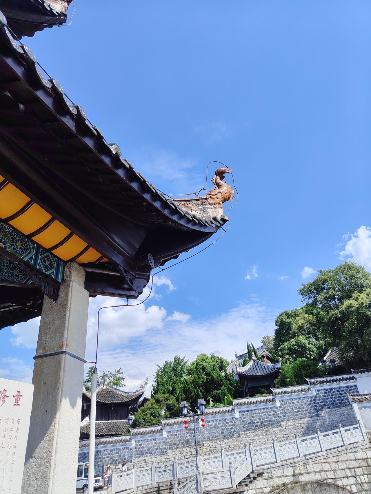 晒图笔记大赛善待曾经走过的路，哪怕有泥泞，也滋养了今日的繁花；珍惜此刻吹过的风，