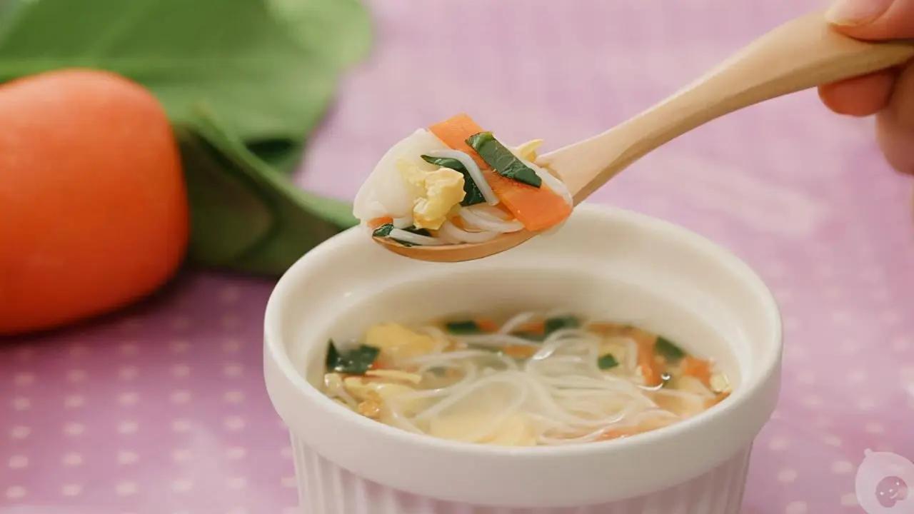 母乳6个月后仍有营养！何时添加辅食？宝妈必看误区解析

宝宝辅食添加全攻略：避开