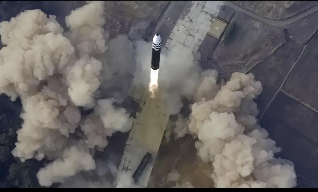 朝鲜成功试验重要武器，平壤发射两枚高超音速飞行体并命中目标 朝鲜:成功进行重要武