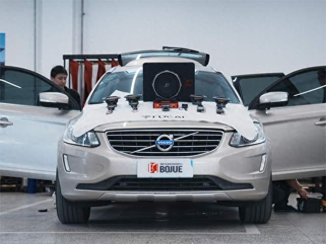 沃尔沃 XC60 音响升级｜劲浪麻盆三分频全套上车，把音乐厅搬进座舱