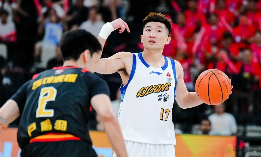 【深圳88-97不敌广厦 总比分1-3淘汰出局】在CBA季后赛半决赛G4中，深圳