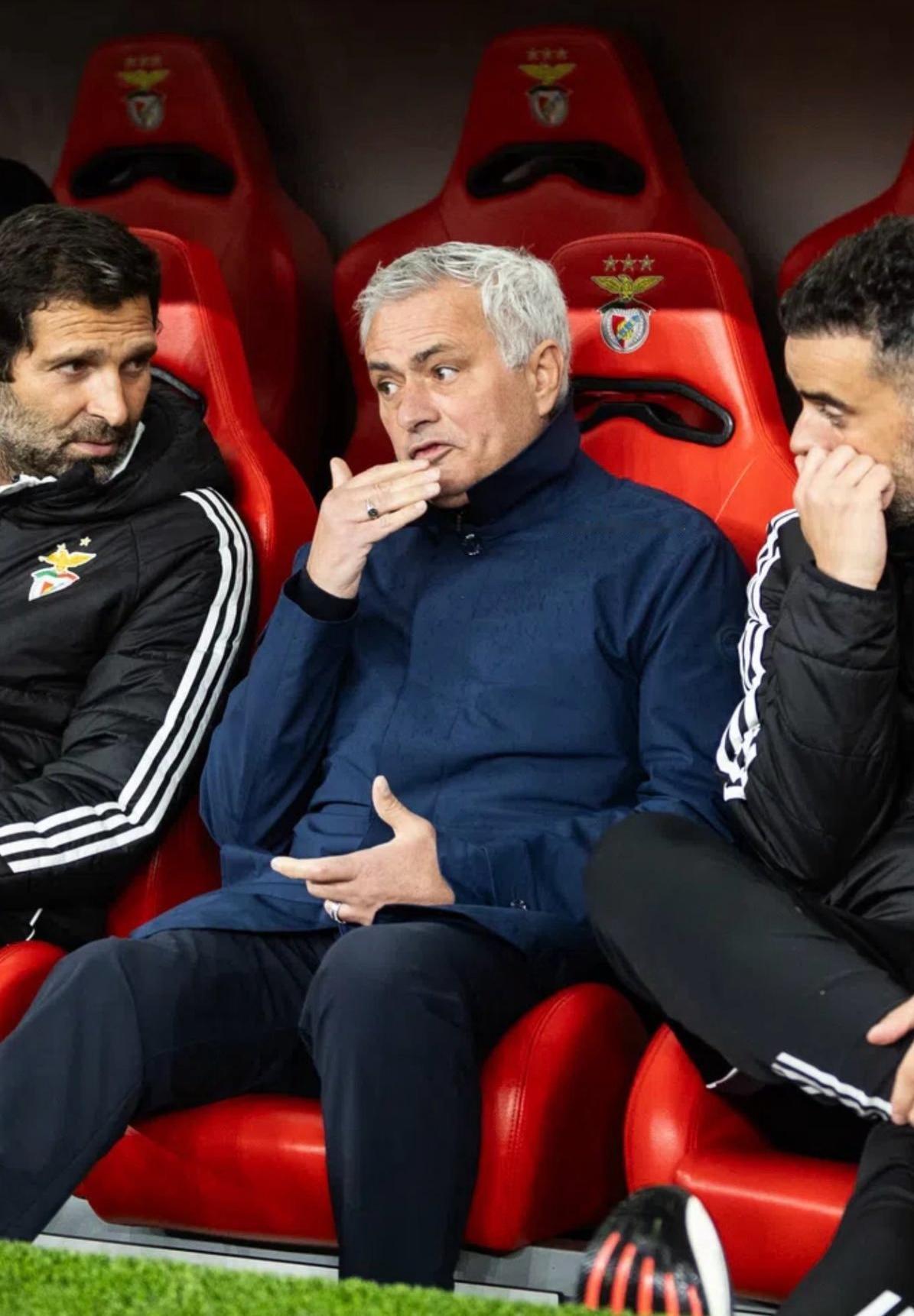 【穆帅笔记】2026，穆里尼奥麾下的九大伤员。首先是31岁的速度型前锋，长期伤号