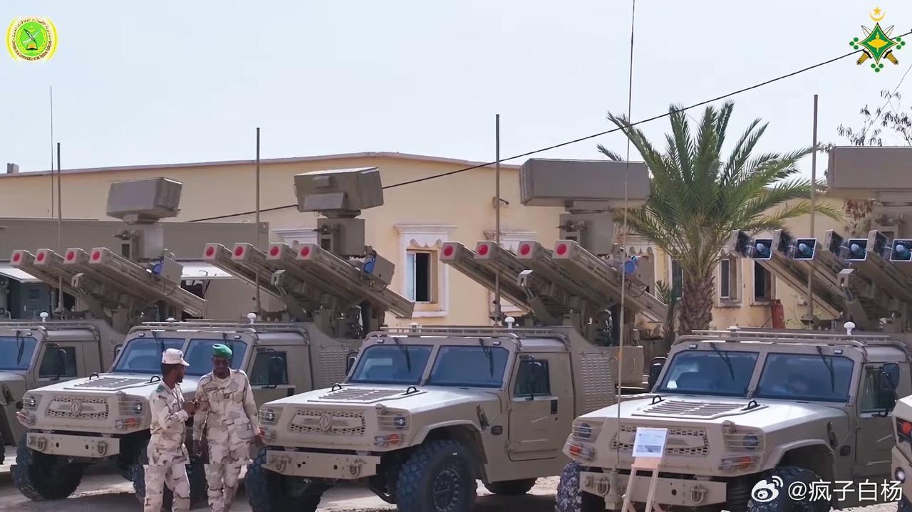 毛里塔尼亚展示其购自中国的数套“倚天-L”型防空系统，其中一套还打开盖子展示里面