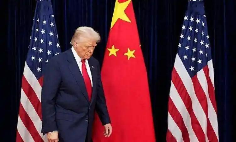特朗普对中国的态度，其实是反映美国政府对中国的一致性态度，目前中美面临着激烈的较