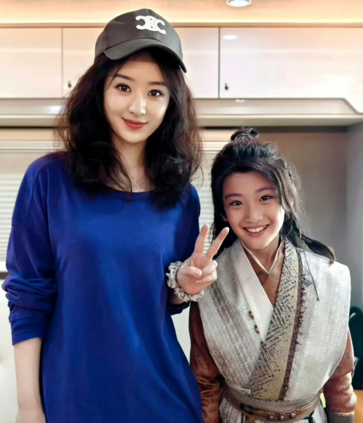 赵丽颖好嫩的一张脸啊…真的和早期完全没变化 