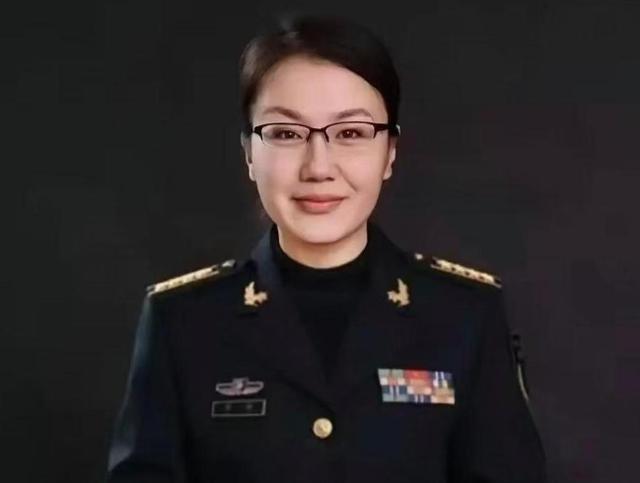可真能整！军事专家李莉，近两三年在公开媒体节目里对俄乌、中东等战事的评论，多次被