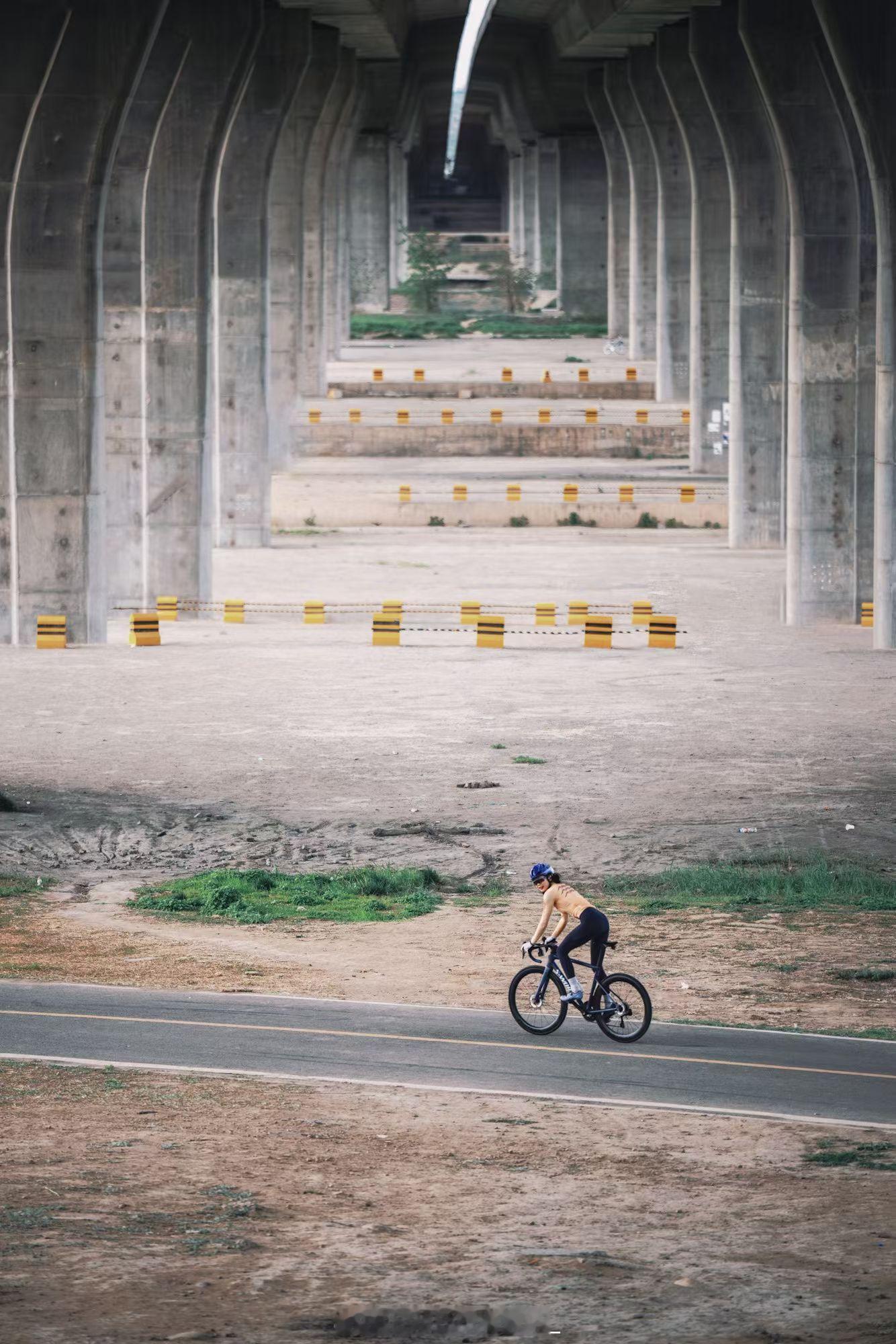 真的很开心的时候创作欲会爆棚（哪怕摔了两大跤健身