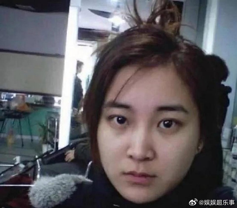 贾玲早期也是个甜妹 ​​​