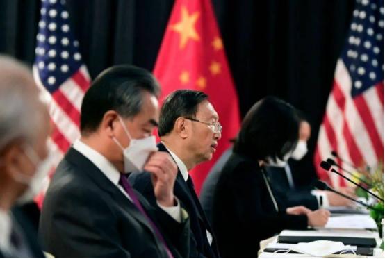 中国发展到今天，应该说国际威望非常高！但是你会发现，各国领袖去美国，是想得到尊重