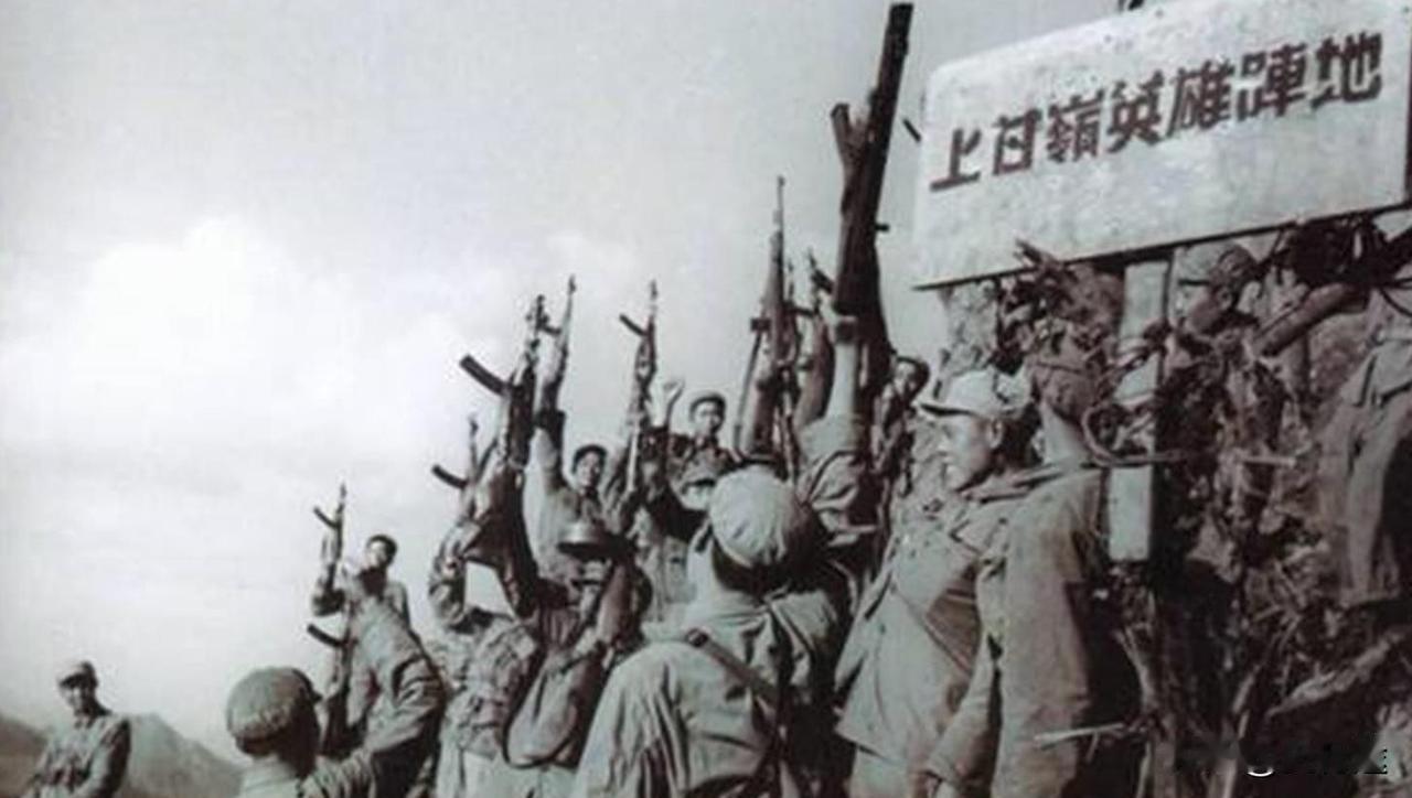 上甘岭战役走出了多少“大人物”？
李德生：中央政治局常委，副主席；秦基伟：国防部