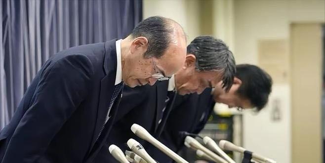 互相掐脖子《4家日企宣布对华卡脖子，停止接收中方光刻胶新订单，并申明是集体行动！