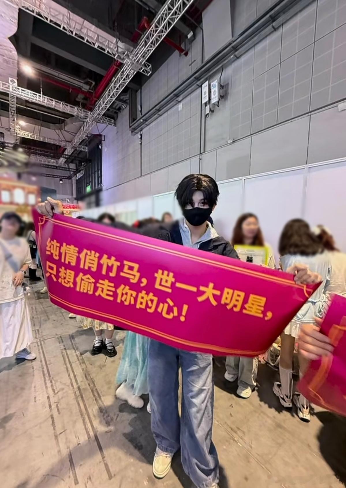 🤓👆来自官方认证的世一星 