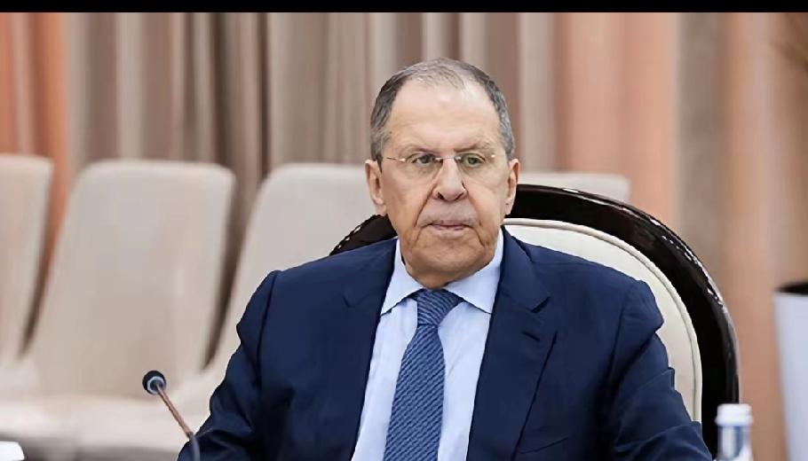 我认为拉夫罗夫此访正值国际局势深刻演变之际，彰显了中俄高水平战略协作的延续性。双