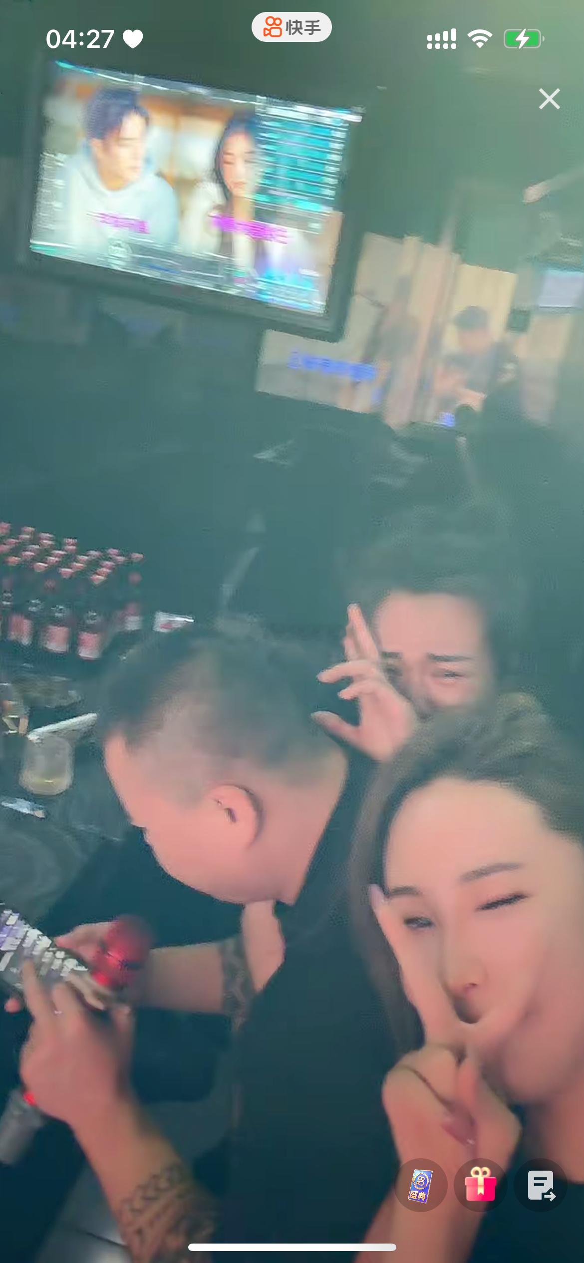 女人的通病喝多了就哭啊大越 哭的好委屈啊🥹大楠楠 于佳北 不见不贱666