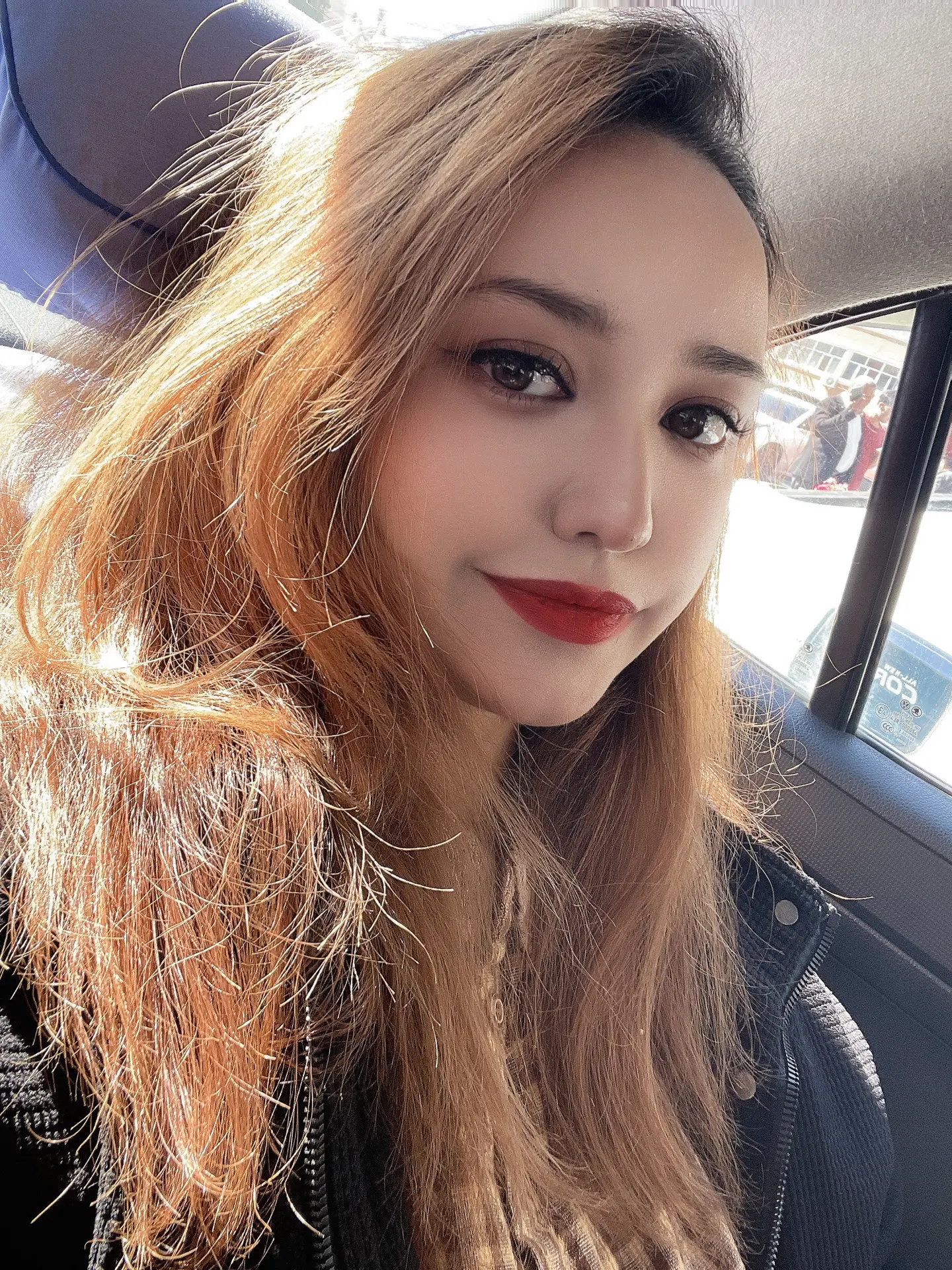 不同的人，都在过着同样的人生……