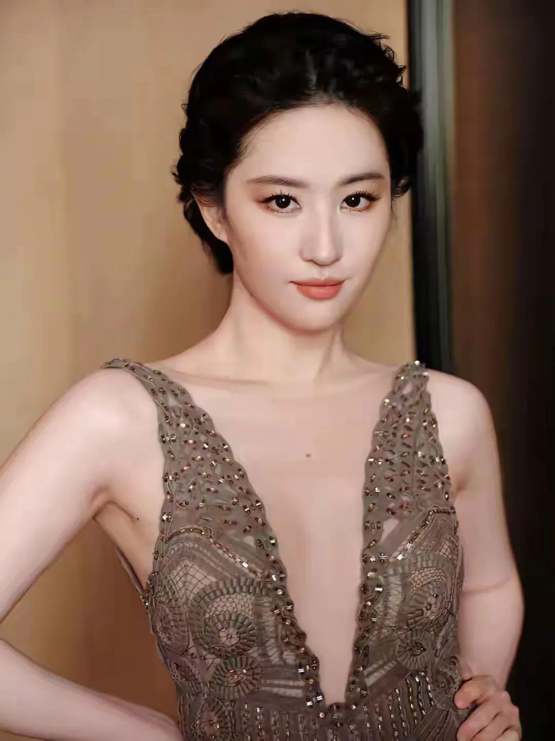 什么样的才算是美女你在人生最低谷的时候是怎么熬过来的 国色天姿美女照 本图片为美