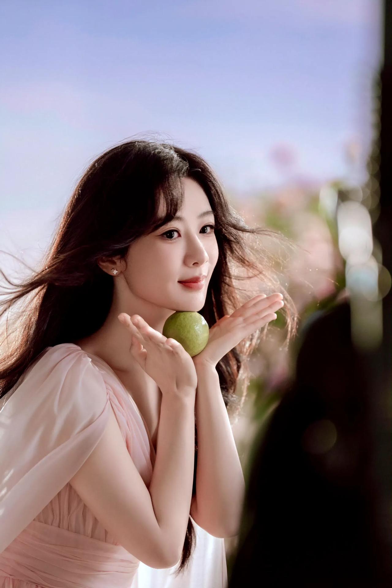 粉粉嫩嫩的仙女紫 [飞吻]
杨紫 娱乐