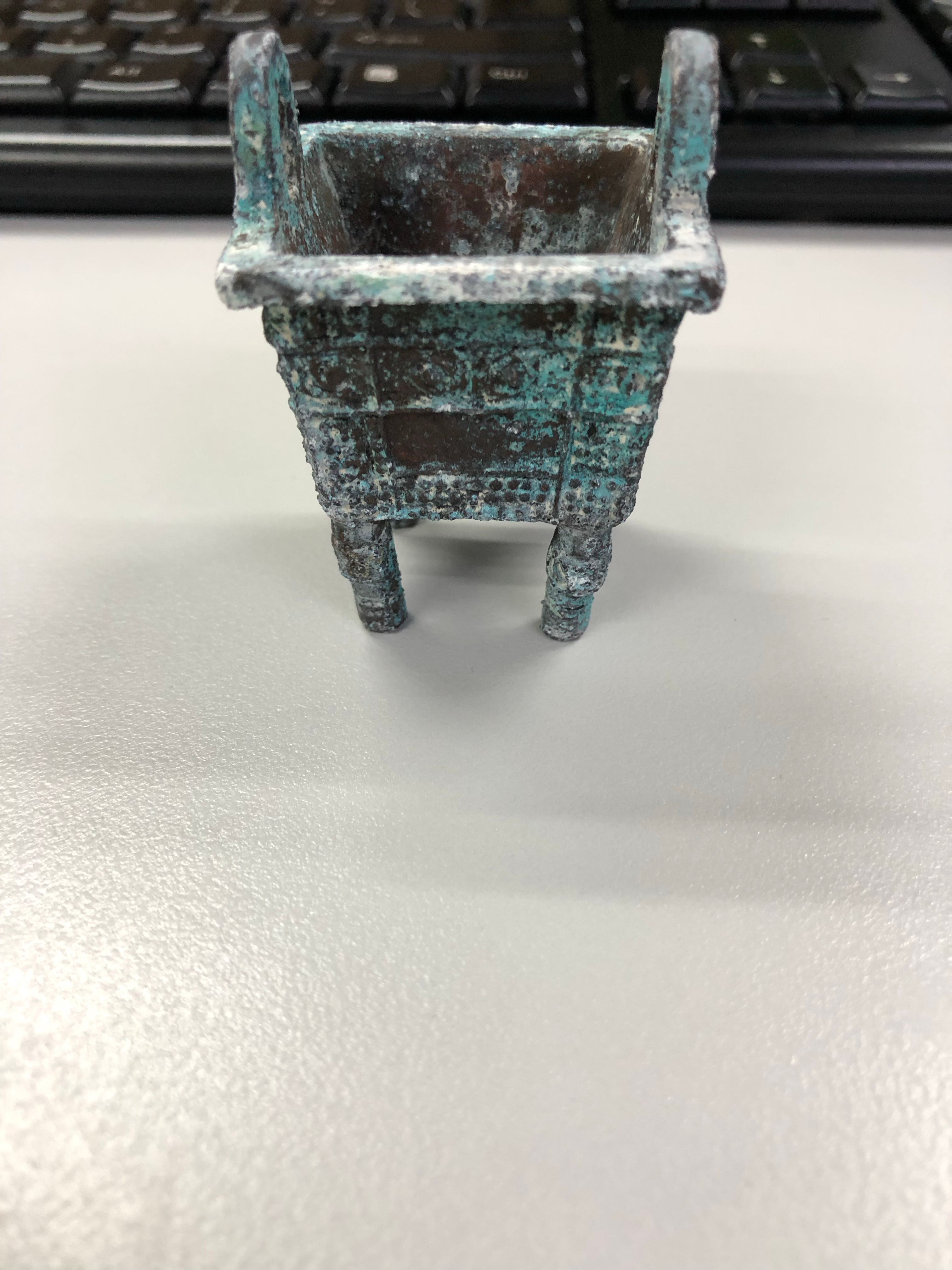 刚才在微博评论提及考古盲盒，突然想起来自己第一次买河南博物院盲盒的经历，第一次也