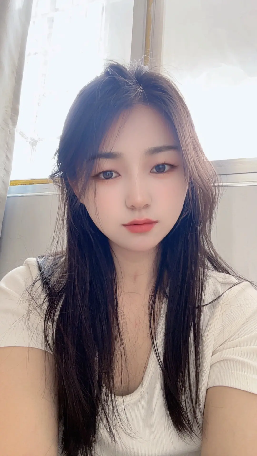 路的尽头永远是路，那就祝自己 一年比一年自由，一年比一年通透。