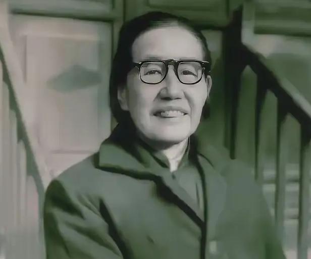 1937年，一位女红军在牧民家中诞下一子。当马家军搜捕时，她正给孩子喂奶，危急关