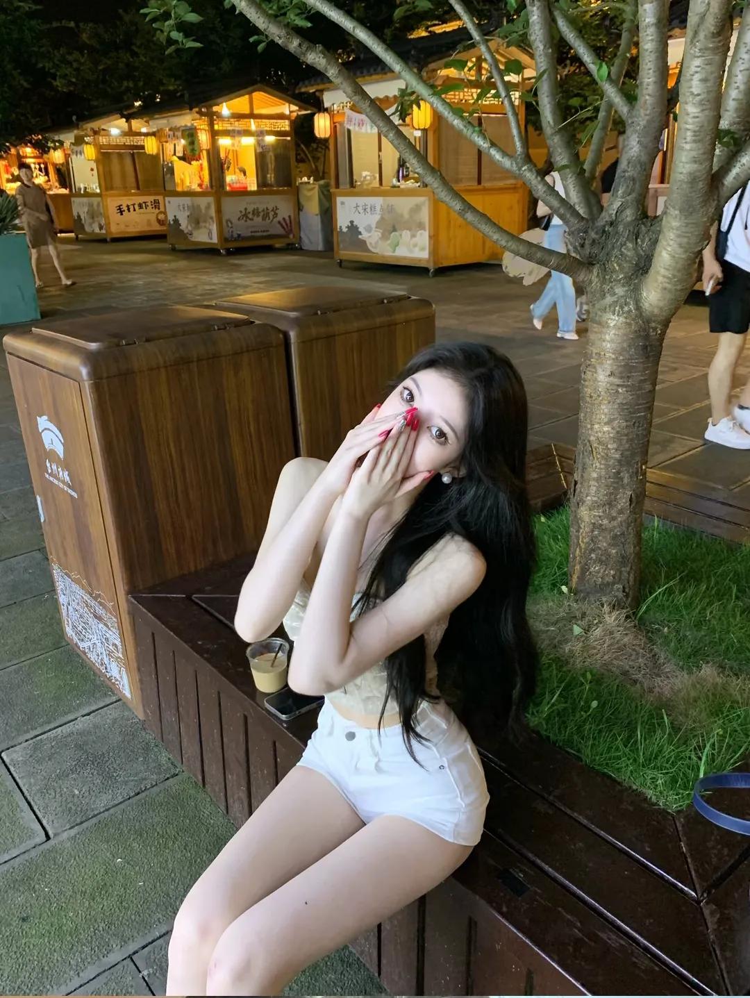 ​显白又上镜迷人大美人 高清美女
