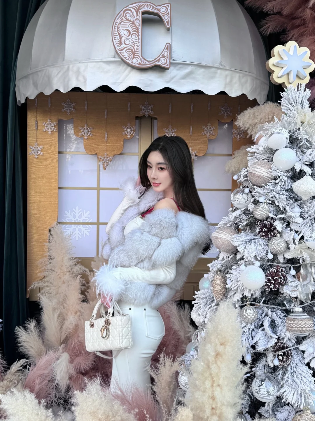 OOTD｜美到犯规迷人红内衣 魅力值UP UP！