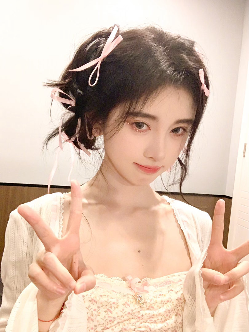 jjy鞠婧祎jjy鞠婧祎阿黛你是海平线的终点是我愿意披星戴月去爱的人