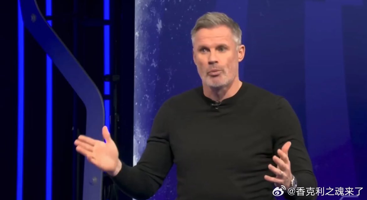 自己打自己脸卡拉格（上赛季发言）：“萨拉赫已经跻身利物浦队史前五之列。”“我认为