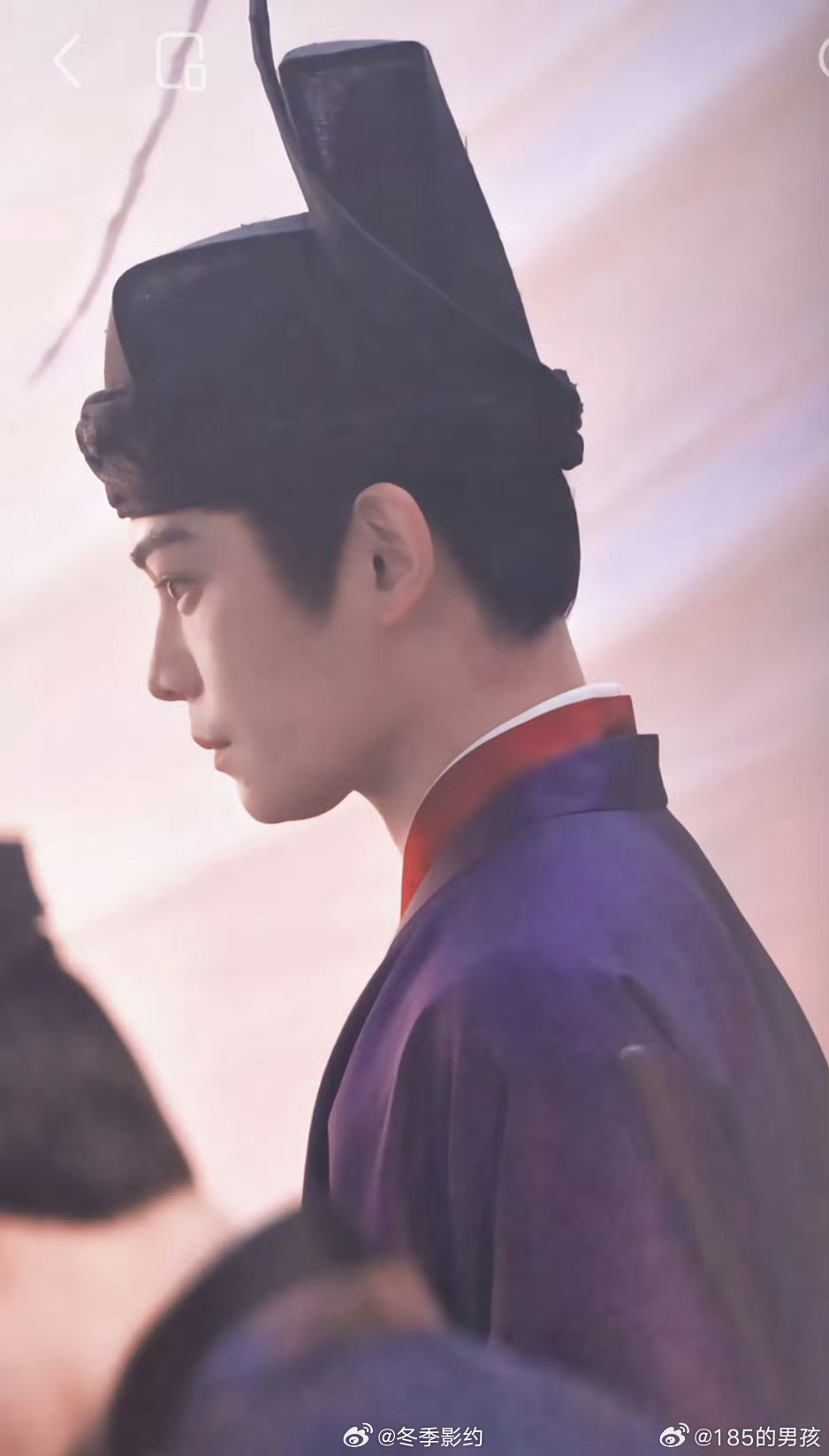 丁禹兮叶祖新真人版潇洒哥与黑大帅 丁禹兮叶祖新同框一出评论区直接变动画片现场，潇