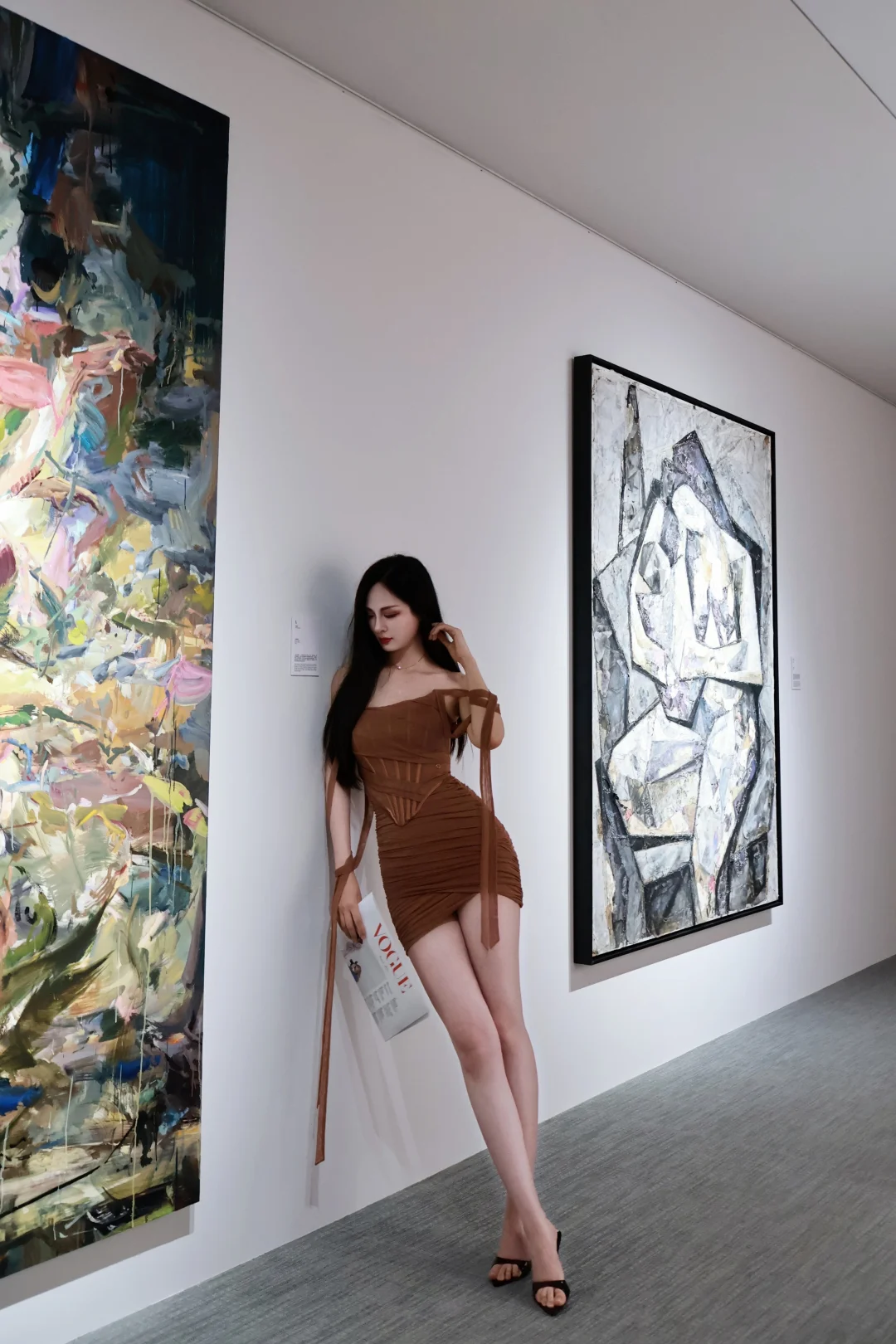 时髦精打卡大行道的现代艺术展
