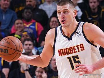 NBA明日24日、星期三赛事预告：


8:00，掘金VS步行者，掘金近期连续东