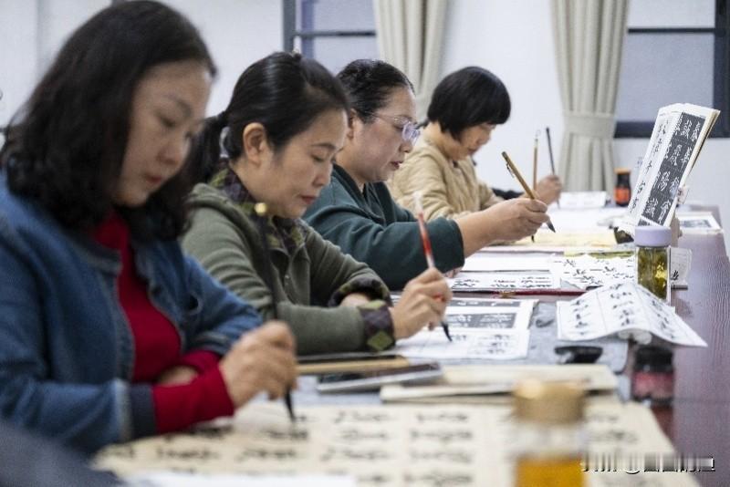 退休金不够花？你可能不是唯一一个！新出炉的清华报告显示，2024年中国居民退休准